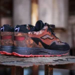 sneakers op een plateau